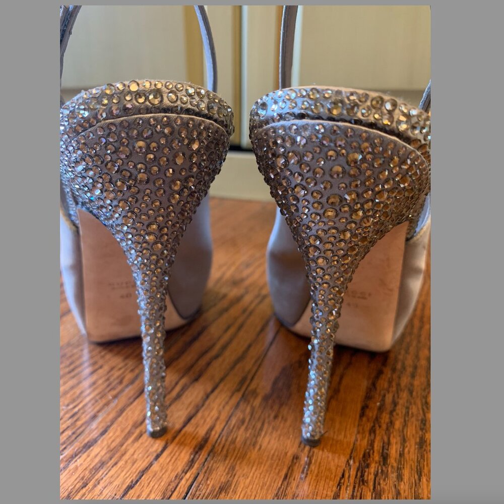Gucci Silver Satin Peep Toe Platform Crystal Slingback Sandals Size 10